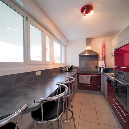 Lumineux, 80m², Proche Des Vosges Appartement Thann